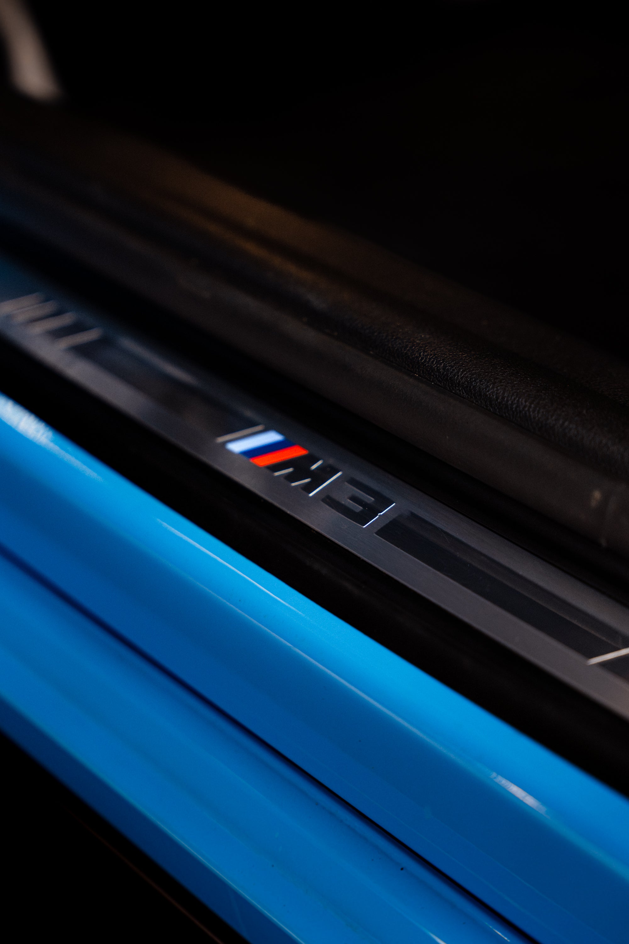 SMN Blue/Orange Keyring compatible with BMW M3 G81 with 700HP