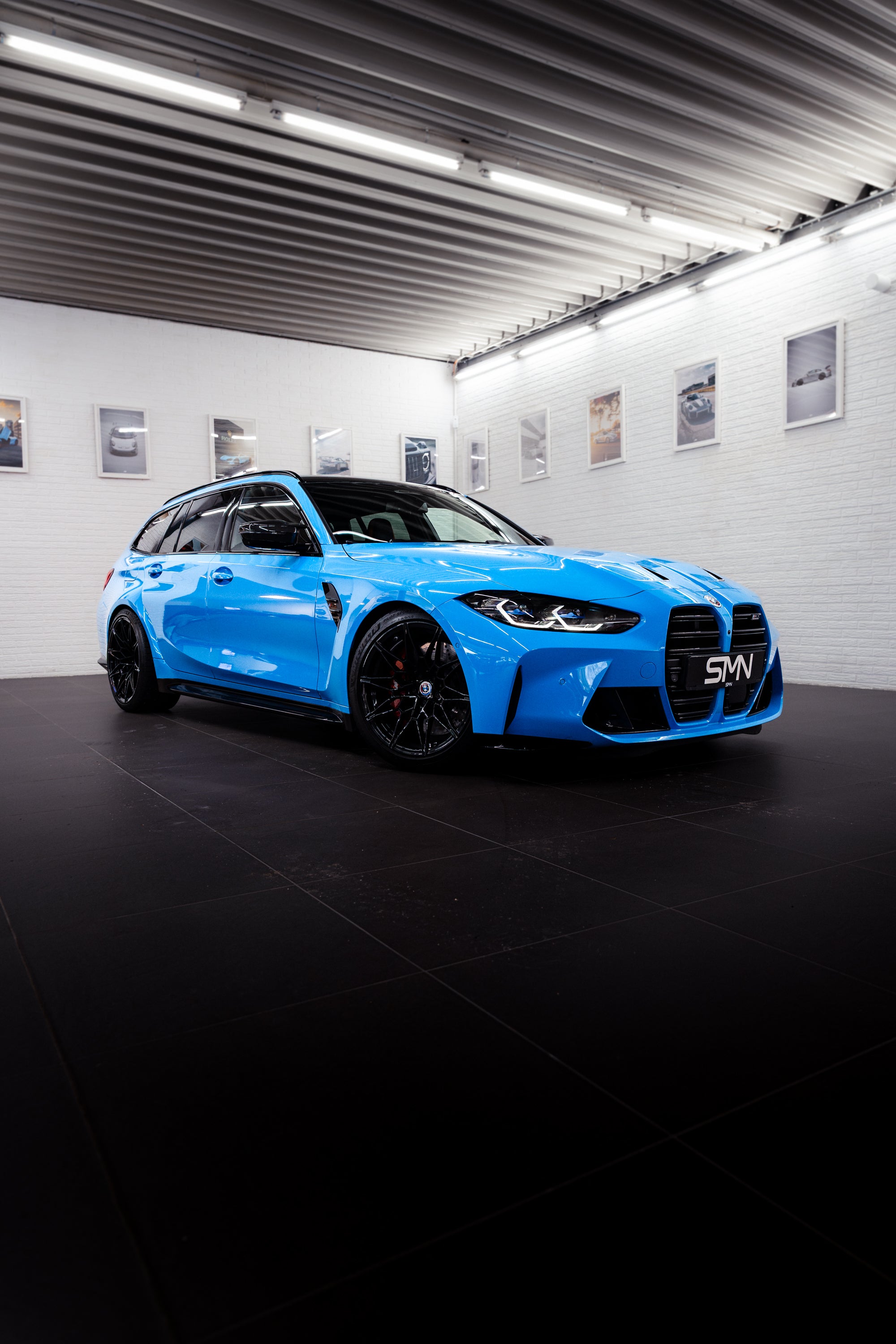 SMN Blau/Orangenes Schlüsselband passend zum BMW M3 G81 mit 700PS