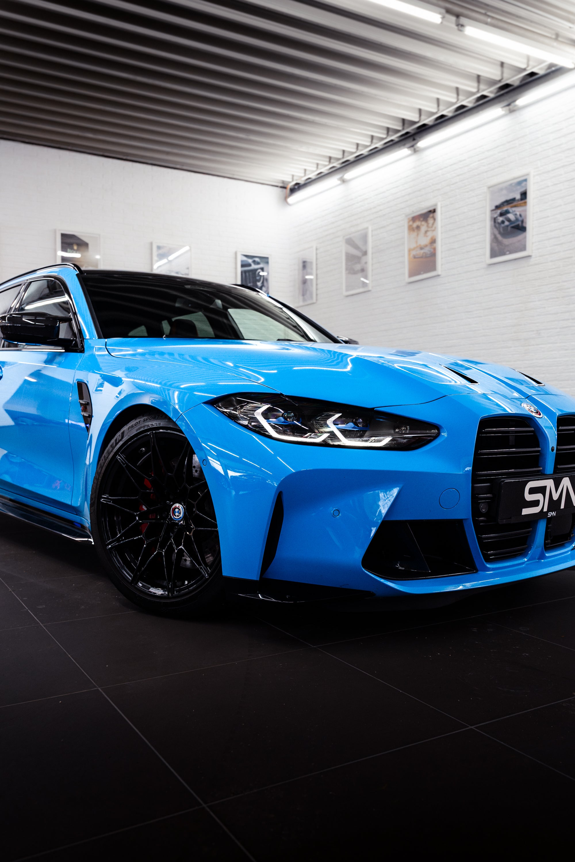 SMN Blue/Orange Keyring compatible with BMW M3 G81 with 700HP