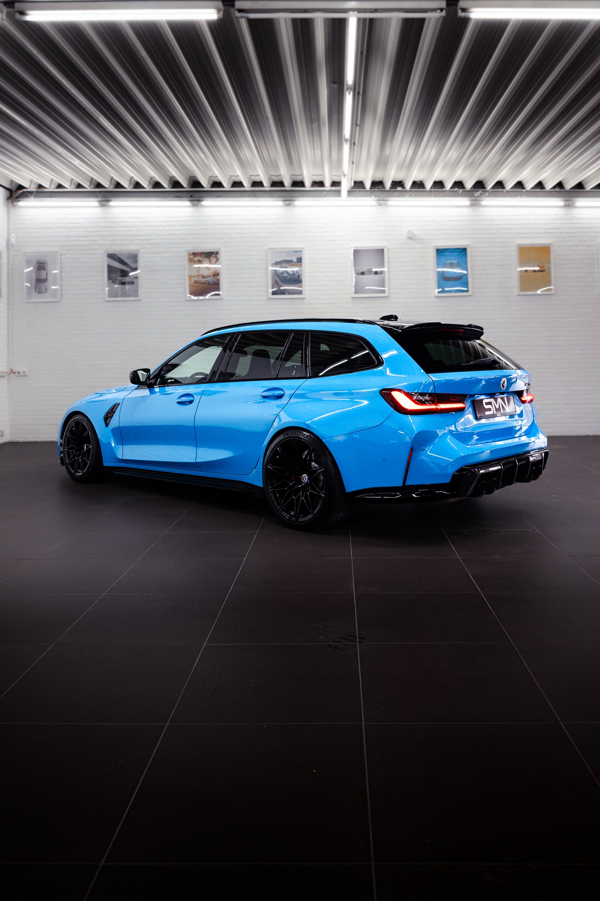 SMN Blue/Orange Keyring compatible with BMW M3 G81 with 700HP