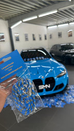 سلسلة مفاتيح SMN زرقاء/برتقالية متوافقة مع سيارة BMW M3 G81 بقوة 700 حصان